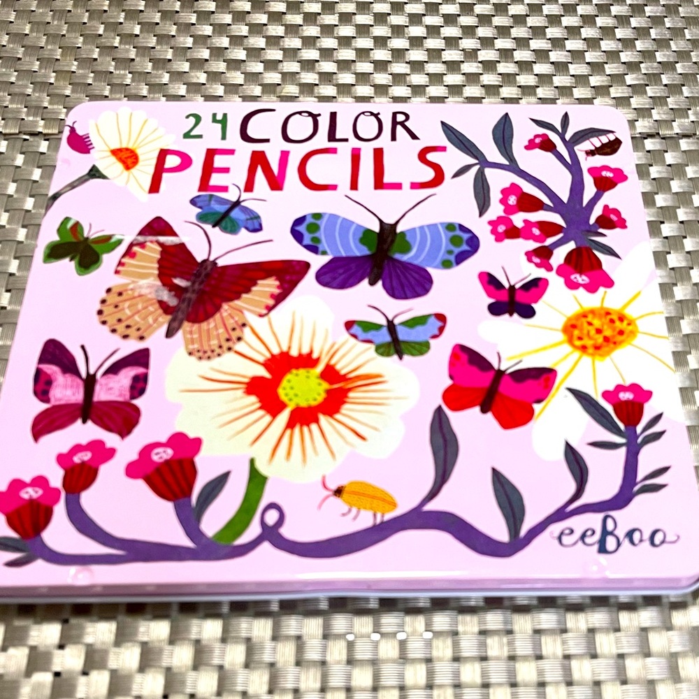 ewBoo Butterflies & Flowers Colored Pencils